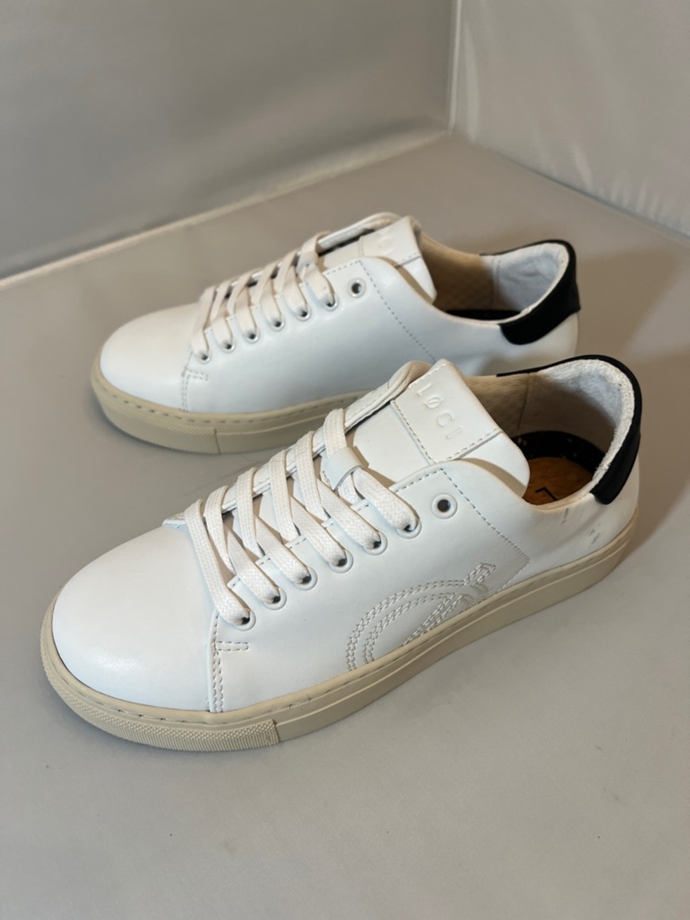 LOCI White Leather Low-Top Luxury Sneakers with Black Heel Tab. EU 36. NWOB